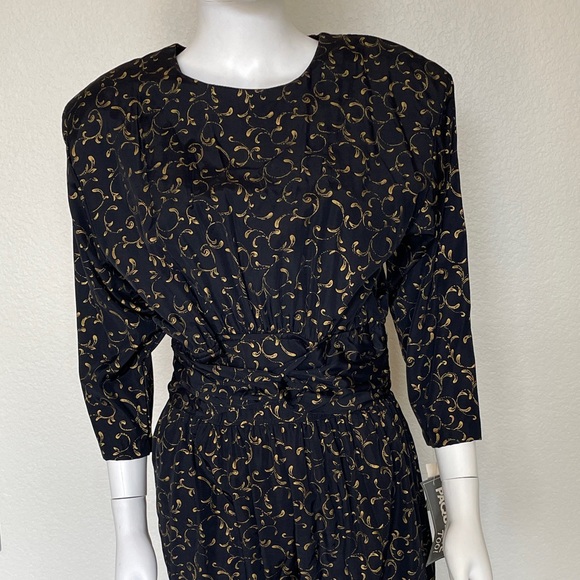 NWT Vintage 80’s Black Gold Vine Print Long Sleeve Jumpsuit by Paquette Too! - Picture 2 of 11
